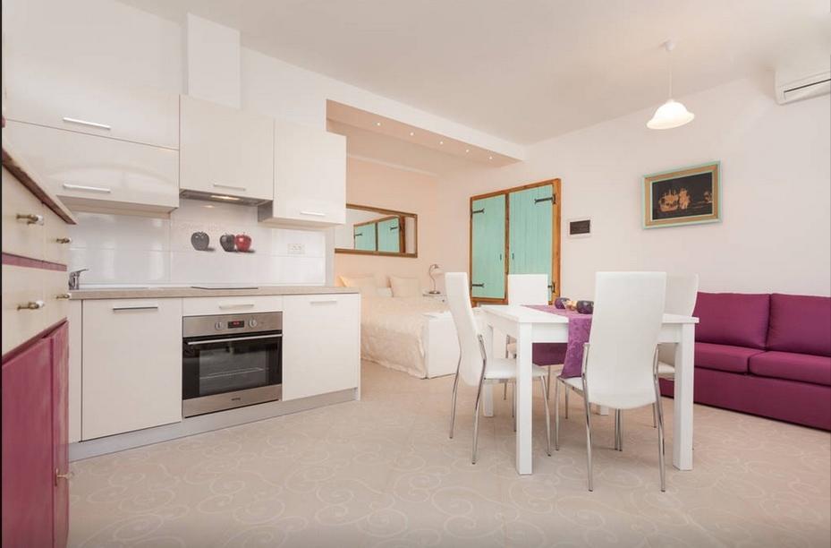 Stella Apartment *